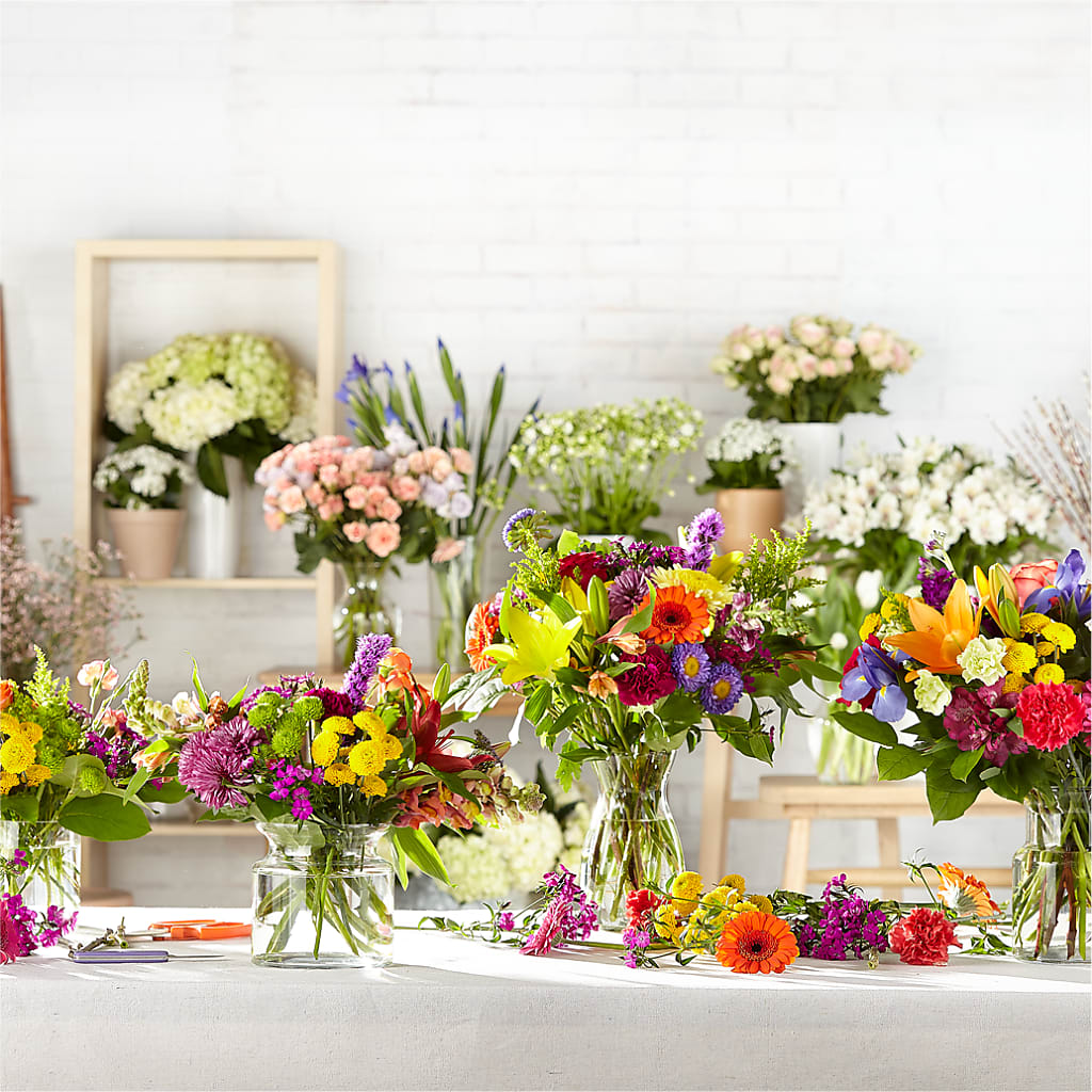 Bold & Bright – A Florist Original – One Million Roses Llc, Caldwell ID