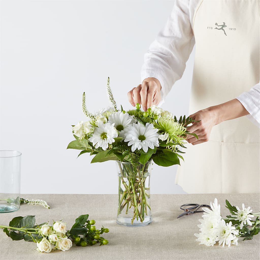 Irish Garden - A Florist Original – One Million Roses Llc, Caldwell ID