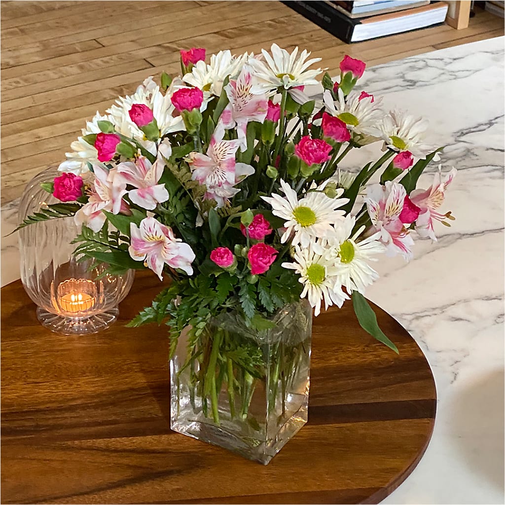 Sweet Surprises® Bouquet – One Million Roses Llc, Caldwell ID