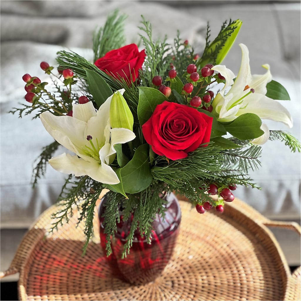 Evergreen Delight Bouquet – One Million Roses Llc, Caldwell ID