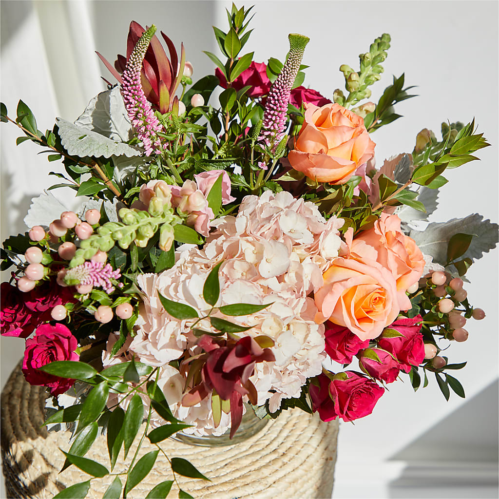 Glitz & Glam Bouquet –  One Million Roses Llc, Caldwell ID