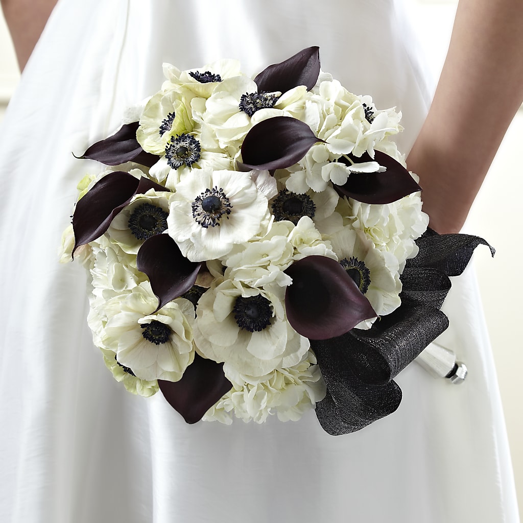To Have and To Hold Bouquet –  One Million Roses Llc, Caldwell ID