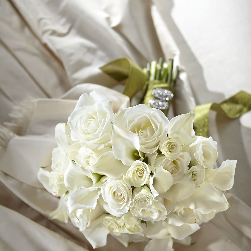 Serene Highness Bouquet –  One Million Roses Llc, Caldwell ID