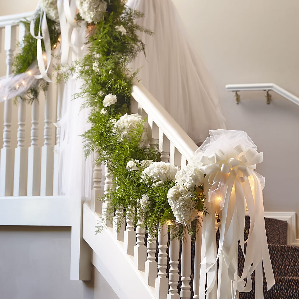 Champagne Dreams Garland –  One Million Roses Llc, Caldwell ID